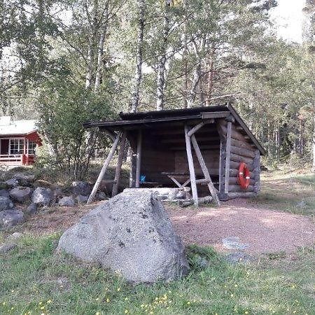 Mellangards Stugor - Foersta Stugan Föglö Buitenkant foto